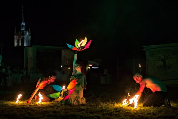 Les Enfants du Feu  Créateurs de petits mondes, Spectacles et animations